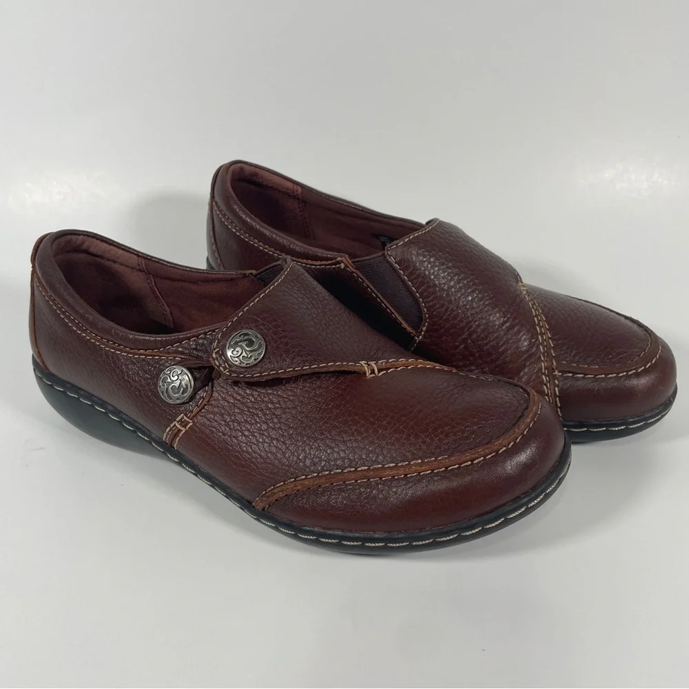 Clarks loafers, size 6.5W